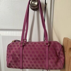 Vintage Dooney & Bourke Magenta barrel Bag